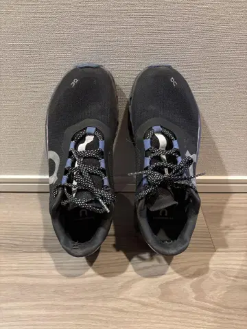 온 클라우드몬스터 마그넷 샤크 멀티 컬러