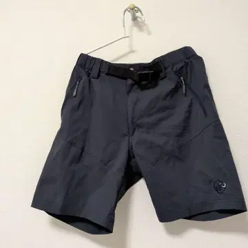 [ 새상품급 ] MAMMUT 다크 그레이 숏팬츠 M