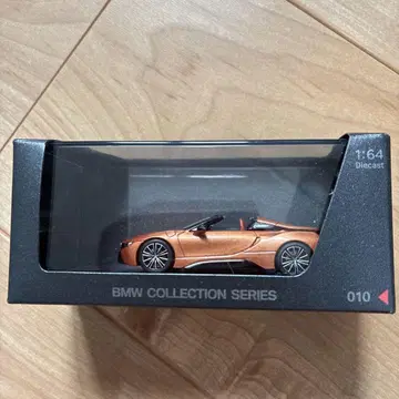 BMW i8 로드스터 1:64 다이캐스트 모델