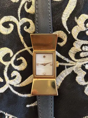 Kate Spade 골드 손목시계 배터리 교체 완료 새상품 가죽 벨트