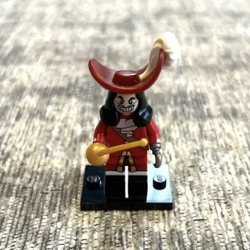 LEGO 후크 선장