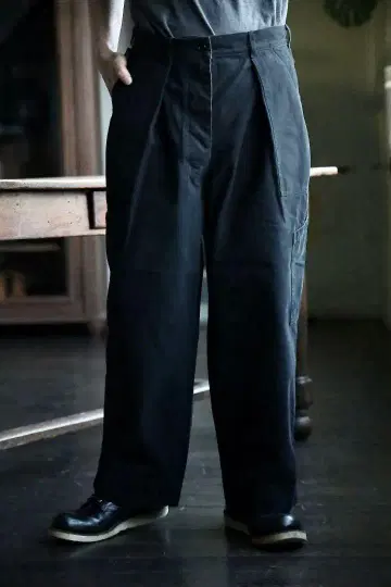 24SS a.presse USAF Hemmed Bottoms black1