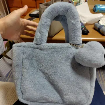 FEILER 스카이블루 플리스 핸드백