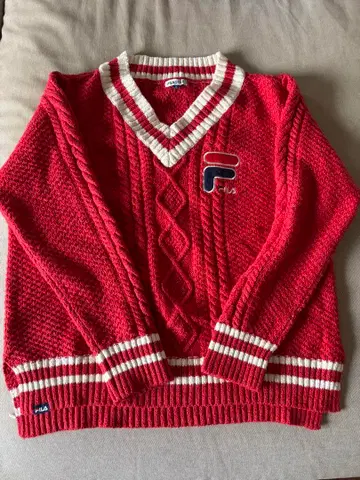 FILA 여성용 V넥 스웨터 레드