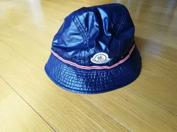 몽클레르 버킷햇 네이비