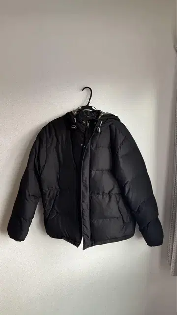 BILLABONG 블랙 다운 자켓 후드 부착