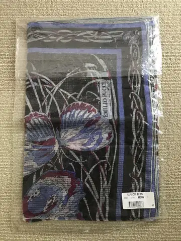 가격 인하 [ 미개봉 ] EMILIO PUCCI 에밀리오 푸치 스카프