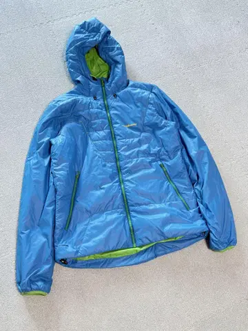 새상품급 트랑고 월드 PRIMALOFT 프리마로프트 자켓 블루 M