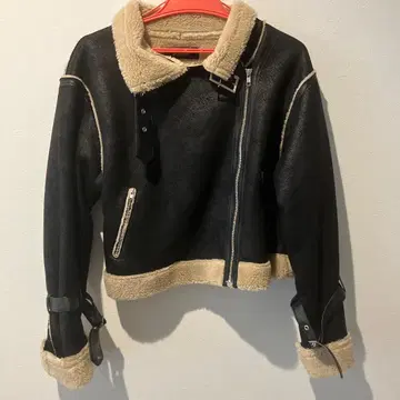 SHAGGIE 페이크 가죽 자켓