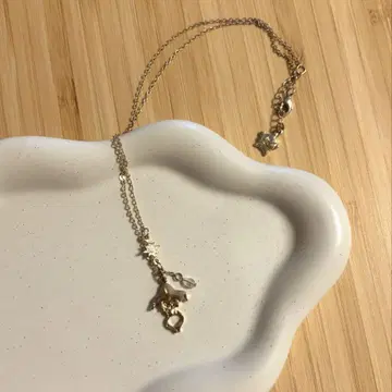지라치 별 이어 목걸이