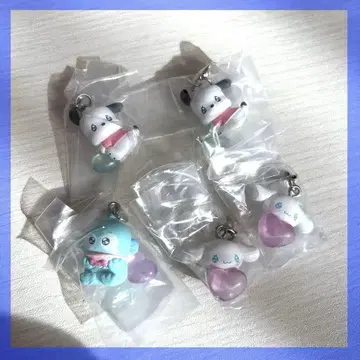 산리오 에모큥 메지루시 액세서리