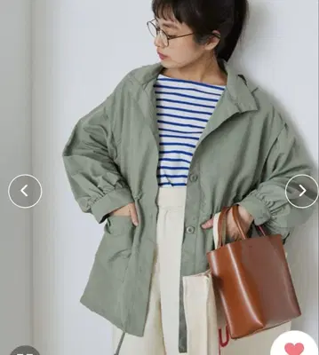 새상품 2way 나일론 볼륨 슬리브 마운틴 후드티/베스트