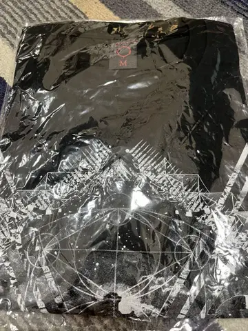 미개봉 BABYMETAL FOX UNIVERSE TEE M 사이즈