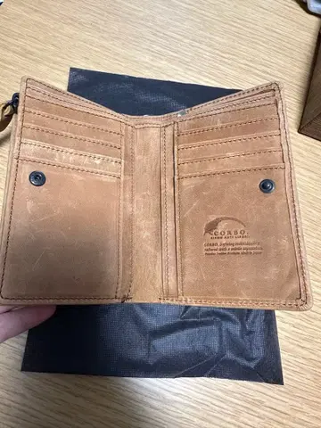 CORBO. 접이식 지갑 브라운 가죽