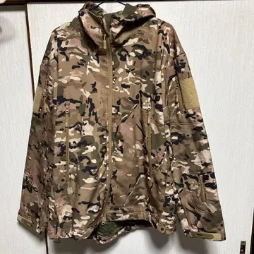 카모 패턴 밀리터리 자켓 후드 부착