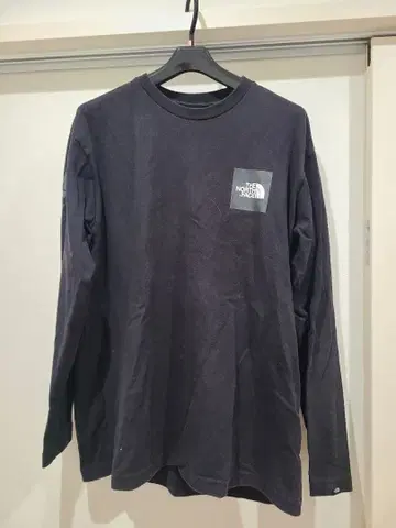 THE NORTH FACE 블랙 긴팔 티셔츠
