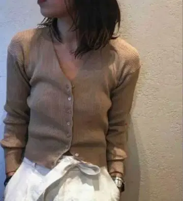 nowos 베이지 V넥 가디건