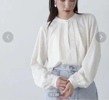 N. Natural Beauty Basic 프론트턱 멜로우 블라우스