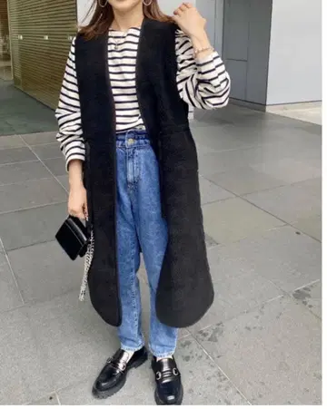 보아 퀼팅 베스트 블랙