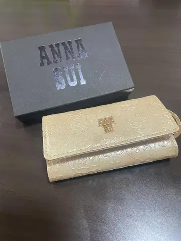 ANNA SUI 골드 키케이스 미사용