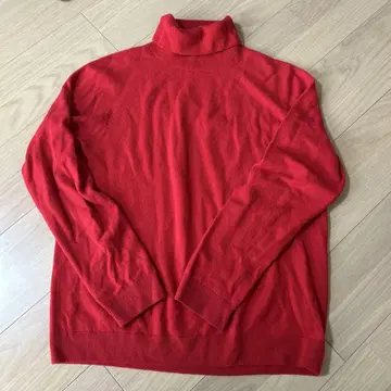 UNIQLO 캐시미어 100% 빨간색 터틀넥 니트 XL