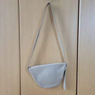 Plage Bucket Baggage 숄더백