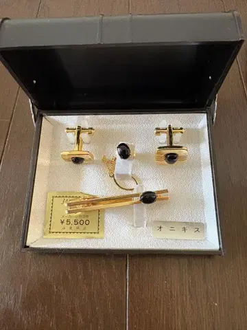 골드 블랙 커프스 단추 넥타이핀 세트