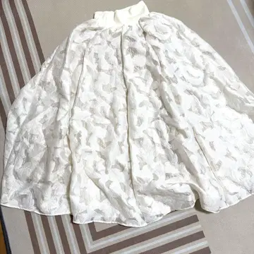 모니레 풍성한 스커트