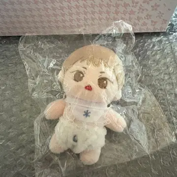 새상품 10cm EXO 시우민 미니 사이즈 봉제 인형