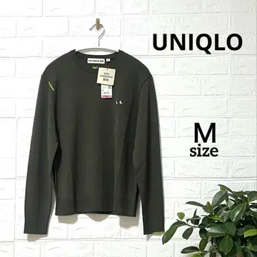 [새상품] UNIQLO 안야 힌드마치 메리노 크루넥 스웨터 카키