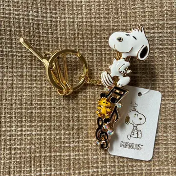 연말 세일 스누피 골드 백 키링 음표 디자인