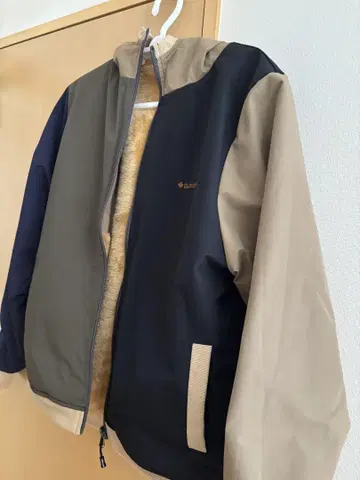 gym master 리버서블 후드티