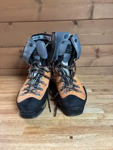 SCARPA MONT BLANC PRO 등산화 EU43 스칼파 몽블랑