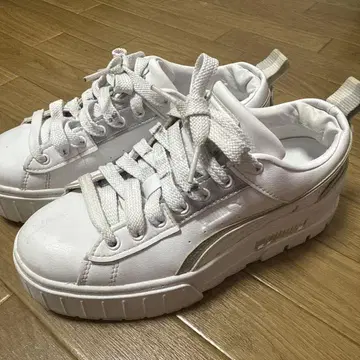 Puma 화이트 스니커즈 메이즈 메탈릭 23cm