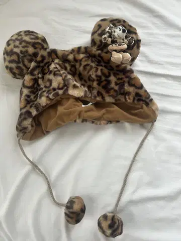 레오파드 무늬 귀도리 모자 봉제 인형 포함 2000년대