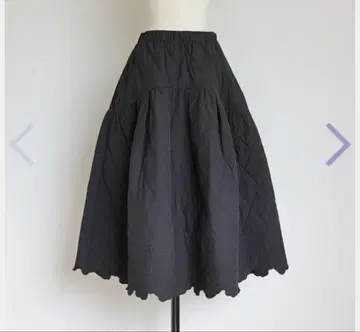 [ 새상품급 ] Gypsophila Embroidery Skirt 블랙