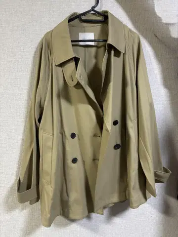 베이지 트렌치코트 XL