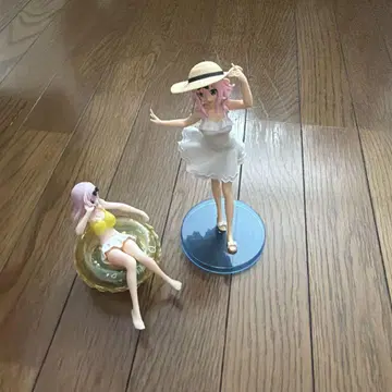 후지와라 치카 피규어 2점