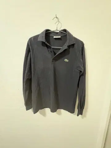 LACOSTE 다크 그레이 긴팔 피케 셔츠