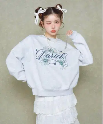 Darich 다리치 거베라 모티브 풀오버