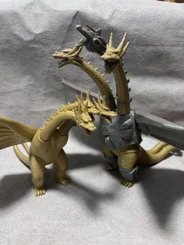 킹 기드라 레트로 소프트 비닐