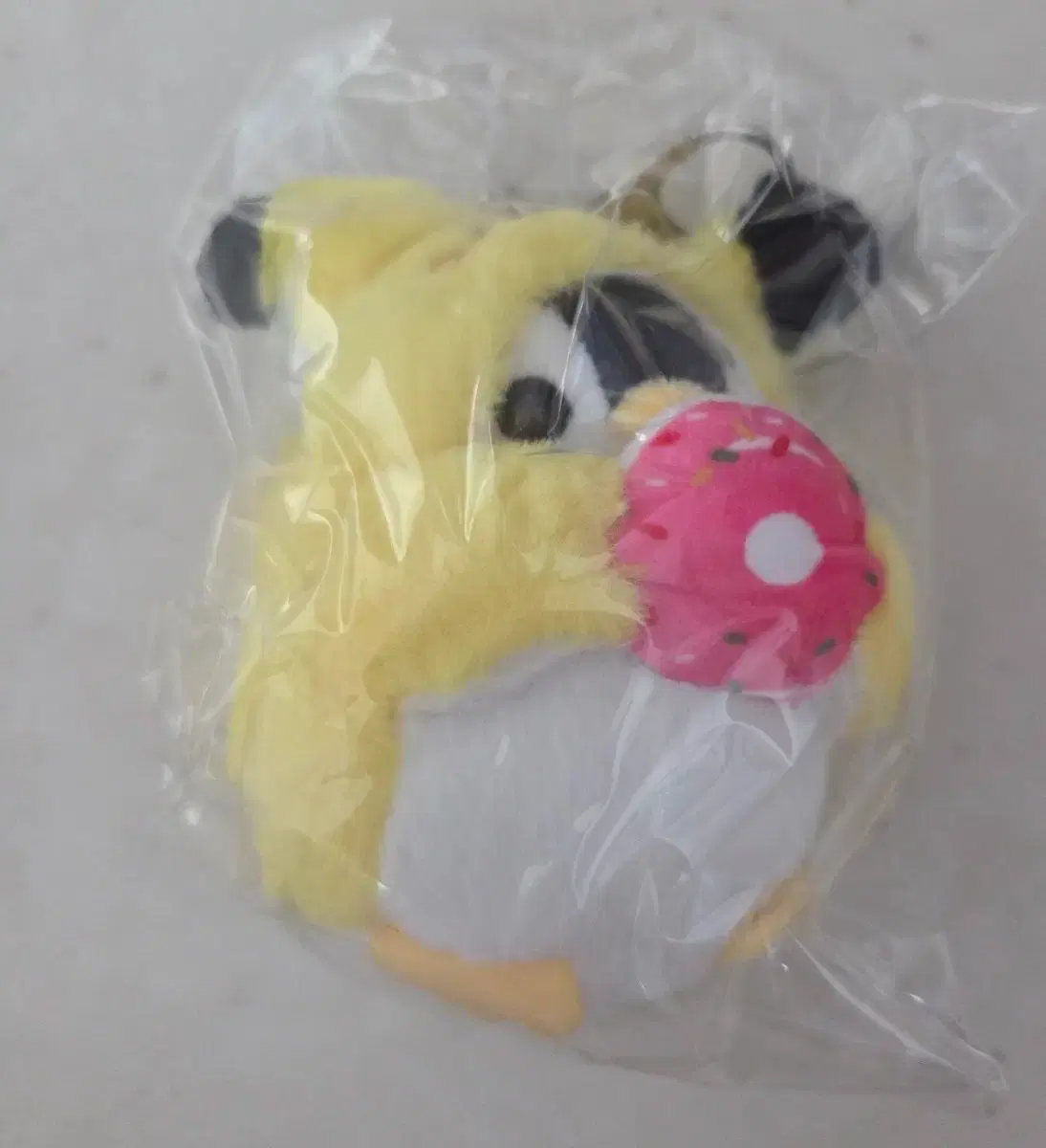 Pikachu Koupen-chan Donut Doll Keyring Sealed New Product