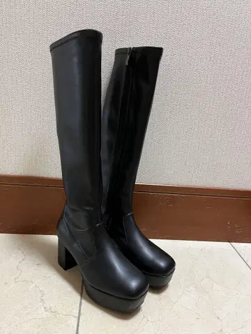 블랙 롱 부츠 사이드 지퍼 부착