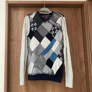 Desigual 패치워크 니트 스웨터