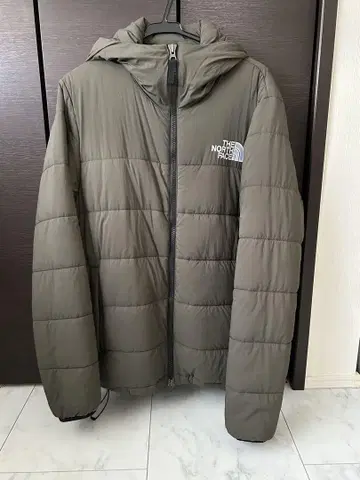 THE NORTH FACE 후드 부착 다운 자켓