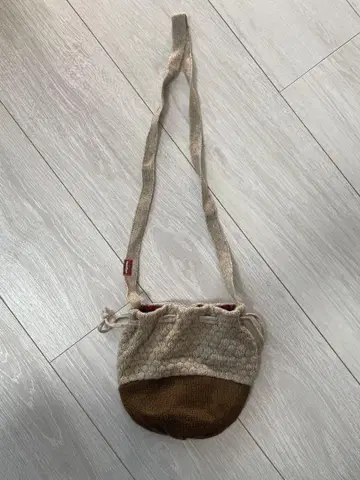 familiar 뜨개질 숄더백 니트 파우치 베이지