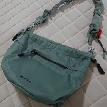 topologie 숄더백 그린