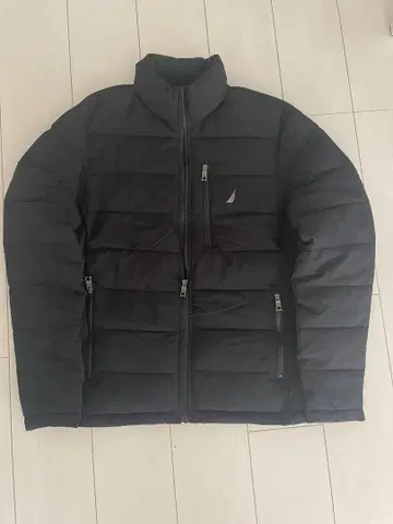 NAUTICA 블랙 다운 자켓 M 사이즈