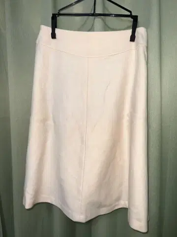 closet story 아이보리 플레어 스커트 S 사이즈