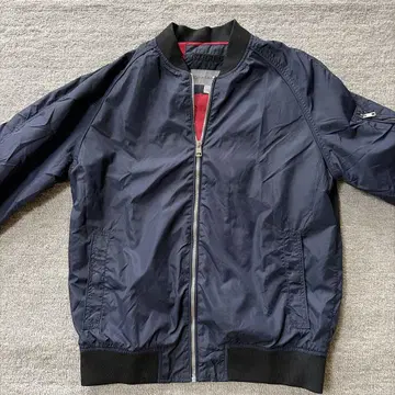 Calvin Klein Jeans MA-1 자켓 네이비